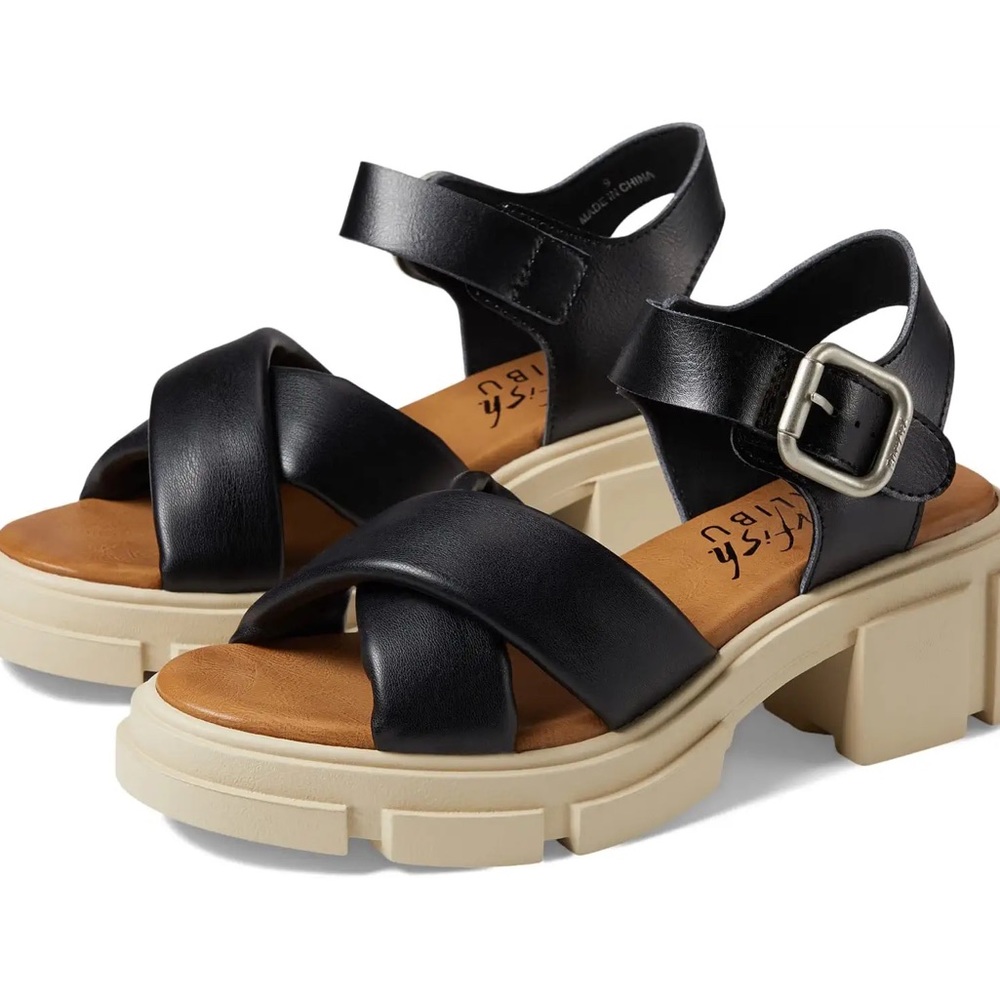 Blowfish Comilla Sandals. Size 9